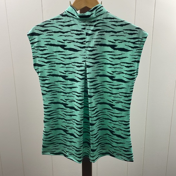 SOLD Jamie Sadock NWT Cap Sleeve Le Tiger 1/4 Zip Golf Shirt - Picture 4 of 4